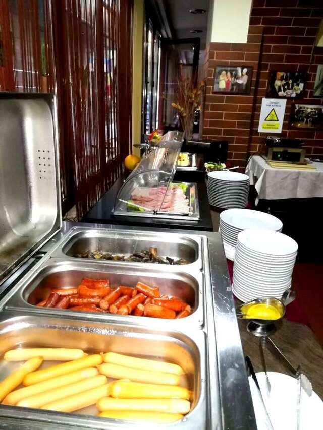 Отель West Plaza Hotel Бухарест-37