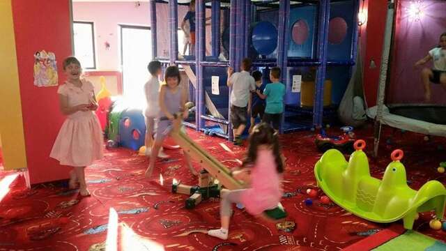 Отель West Plaza Hotel Бухарест-40